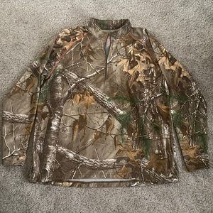 Long sleeve quarter zip hunting jacket